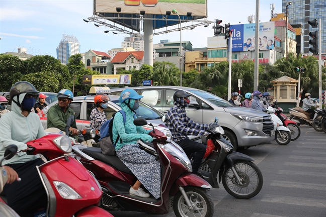 Nguoi Ha Noi chat vat song qua ngay nang ky luc