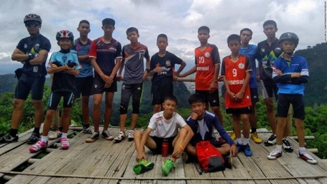 Niềm vui khôn xiết khi tìm thấy 12 thành viên đội bóng thiếu thi Thái Lan 'an toàn'