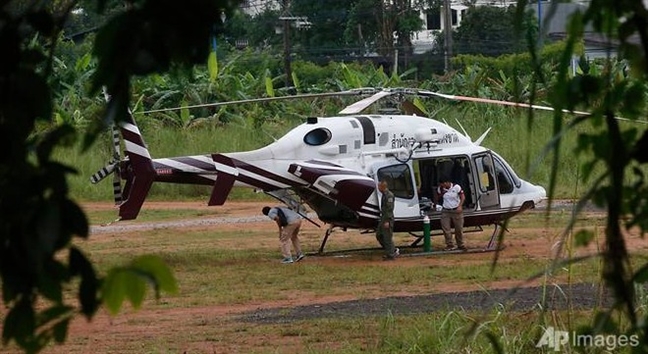 Dua 7 thanh vien doi bong Thai Lan ra ngoai, hoan thanh giai cuu nhom thu hai