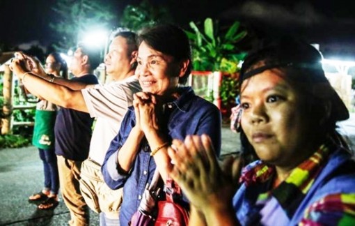 Giải cứu đội bóng Thái Lan: Tình người, ý chí và lòng quả cảm đã hóa phép màu