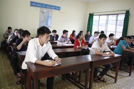 Có điểm 10 ở các môn thi lịch sử, giáo dục công dân tại cụm thi Đắk Lắk