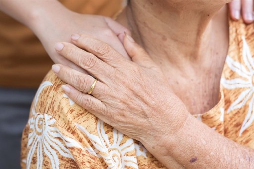 Từ từ biết thương nhau