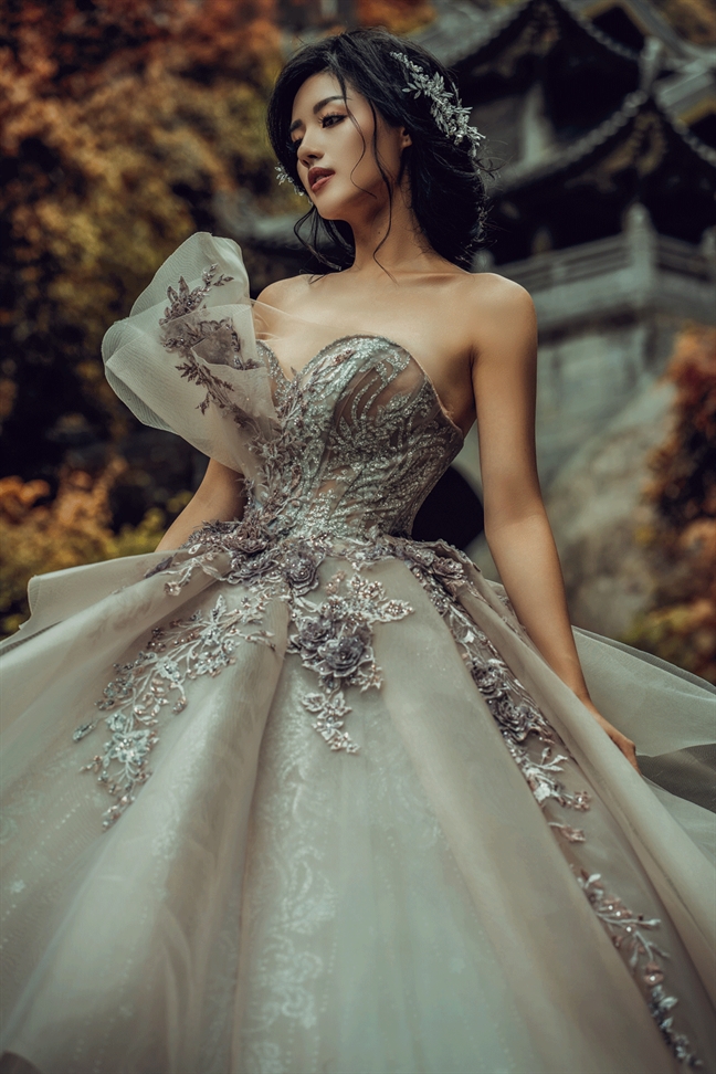 Váy cưới ren xám khói cao cấp NancyPham Bridal