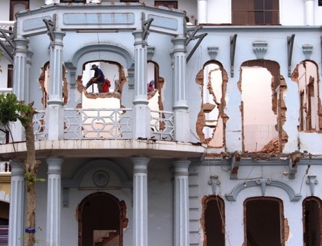 Thừa Thiên - Huế:  Hàng loạt công trình kiến trúc cổ kiểu Pháp đang 'đột qụy'