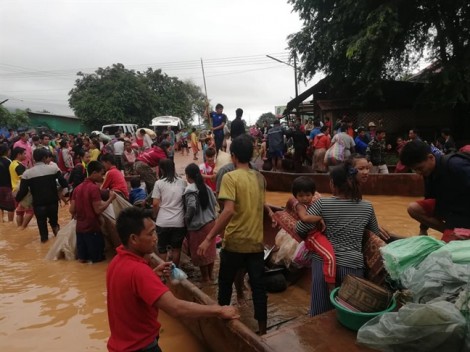 Vỡ đập ở Lào, hàng trăm người bị nước cuốn trong đêm
