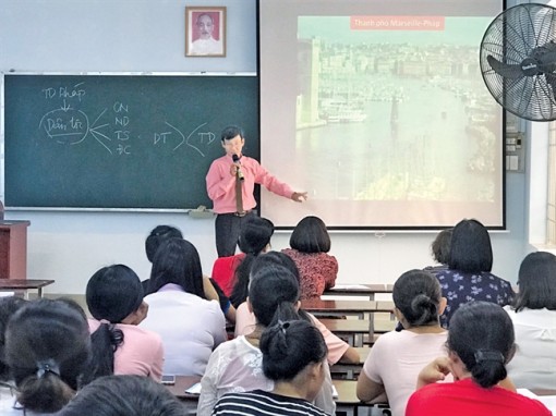 Hội vào việc khó