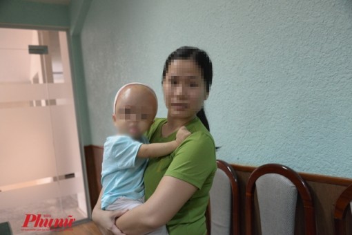 Người mẹ vượt qua cú sốc tâm lý khi hộp sọ của con hết biến dạng