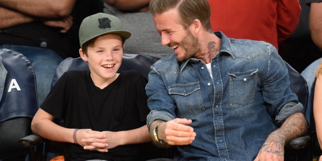 Bat ngo voi giong ca chuyen nghiep cua con trai nha Beckham