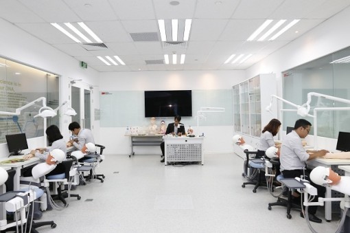 Nhiều cơ hội trải nghiệm miễn phí tại ‘Trung tâm thực hành kỹ năng y tế 3M’ hiện đại nhất khu vực