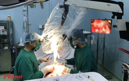 Nối thành công dương vật cho người đàn ông tự cắt lìa