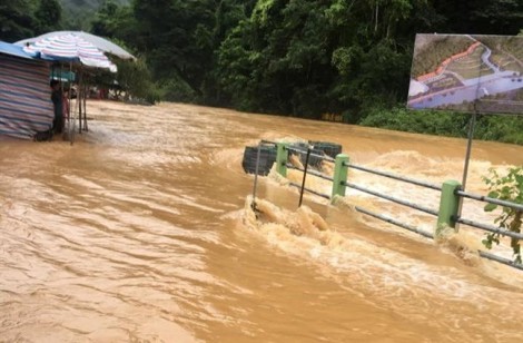 Khu di tích hang Pác Pó, suối Lê-nin gặp lũ quét, lũ ống chưa từng có trong lịch sử