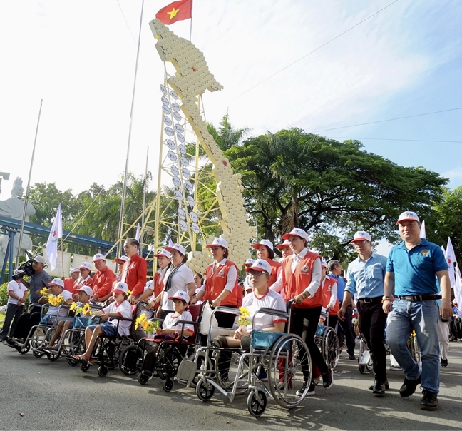 TP.HCM quyen gop ho tro cac tinh phia Bac bi thien tai