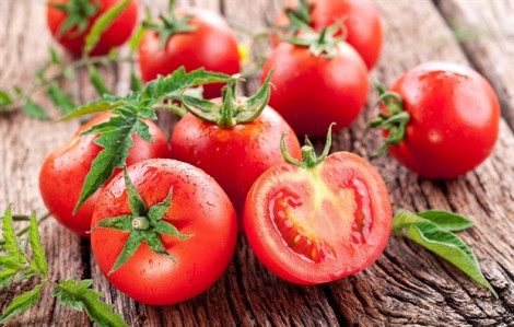 Bí quyết chọn cà chua không thua nhà vườn