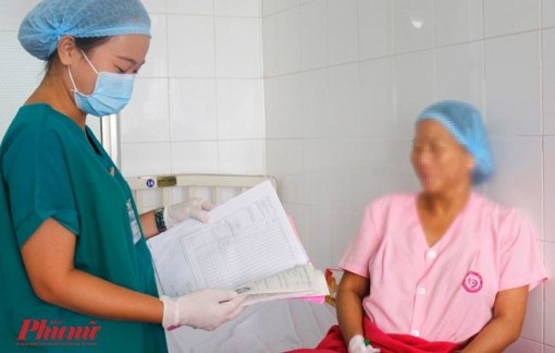 Bị đa nhân xơ tử cung, người mẹ vẫn vượt cạn an toàn cho con chào đời