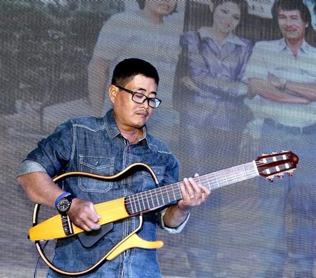 Thuong mot cao thu guitar da di xa