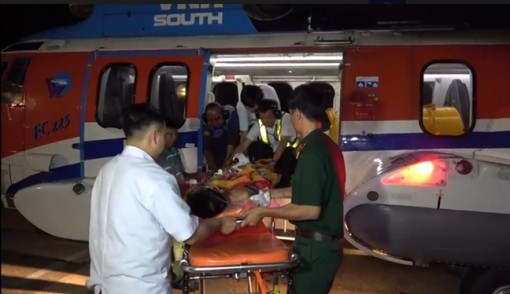 Trực thăng đưa ngư dân đột quỵ não từ Trường Sa vào đất liền cấp cứu