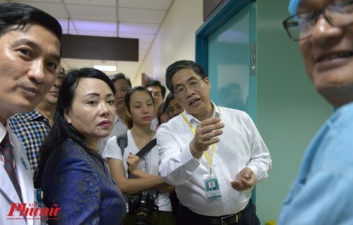 Nhân viên Bệnh viện Đại học Y Dược TP.HCM thu nhập bình quân 26 triệu đồng mỗi tháng