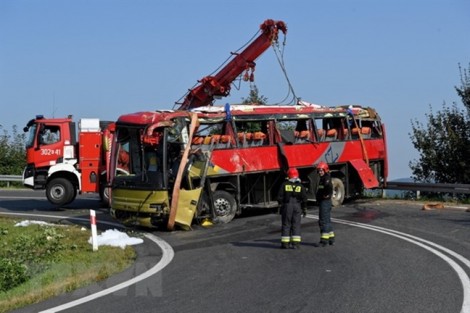 Hơn 50 người thương vong vì tai nạn xe buýt tại Ba Lan