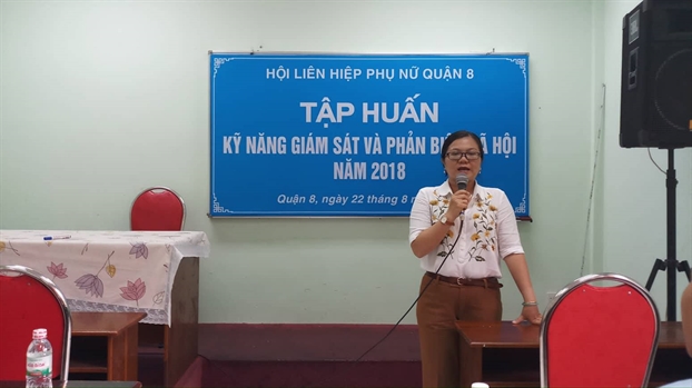 Quan 8: Tap huan ky nang giam sat va phan bien xa hoi