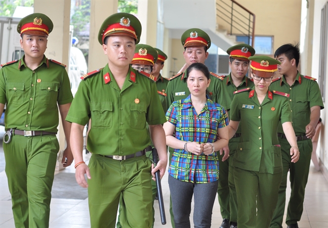 Lanh nguoi voi loi khai cua nguoi vo phan xac chong o Binh Duong