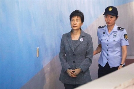 Cựu Tổng thống Hàn Quốc Park Geun Hye bị nâng án tù lên 25 năm