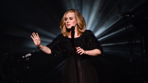 Adele: Màn tái xuất được mong chờ của ‘họa mi nước Anh’