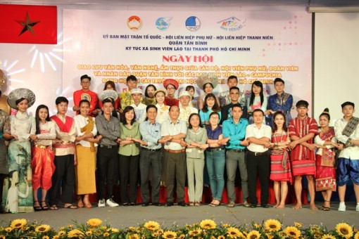 Quận Tân Bình: Giao lưu văn nghệ - ẩm thực với sinh viên Lào, Campuchia