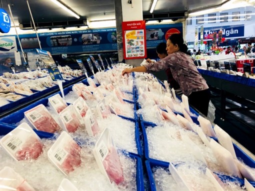 Siêu thị MM giảm giá tới 50% và kiểm soát chặt an toàn thực phẩm dịp lễ 2/9