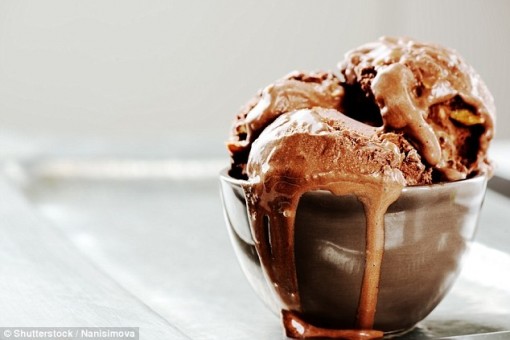 Vì sao không làm đông kem đã tan chảy để ăn?