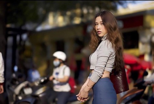 Gu thời trang 'mì ăn liền' của nữ giám đốc xinh đẹp Gu thời trang 'mì ăn liền' của nữ giám đốc xinh đẹp