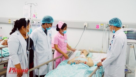 Bệnh viện Chợ Rẫy - Phnôm Pênh từ 2 bệnh nhân đến khám/ngày lên gần 2.000 lượt