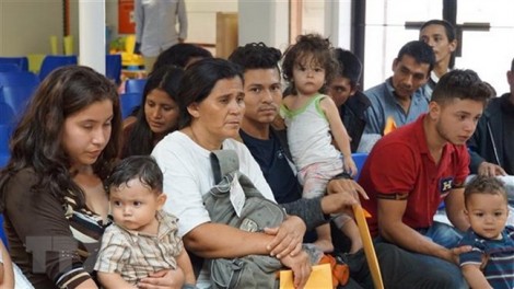 Ngày càng nhiều gia đình tìm cách nhập cư trái phép vượt biên vào Mỹ