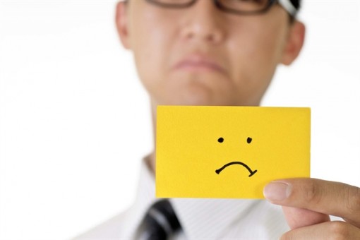 Vợ lẳng, chồng chẳng thể... lơ