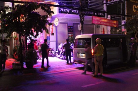 Đột kích quán bar ở Sài Gòn, phát hiện 20 dân chơi phê ma túy