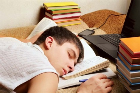 Vào học trễ 1 tiếng cho học sinh ngủ thêm