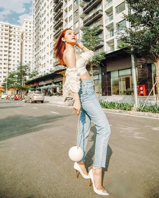 Sao Việt mê mẩn mẫu túi trăm triệu chỉ đựng được thỏi son Sao Việt mê mẩn mẫu túi trăm triệu chỉ đựng được thỏi son