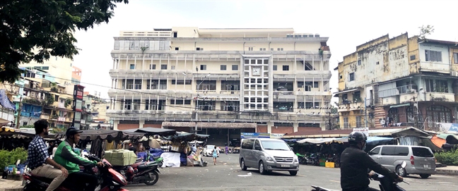 Cho sua mai khong xong, tieu thuong An Dong keu cuu