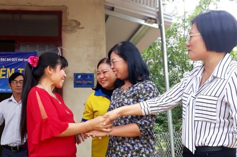 Hội LHPN TP.HCM trao hai mái ấm tình thương tại Lâm Đồng