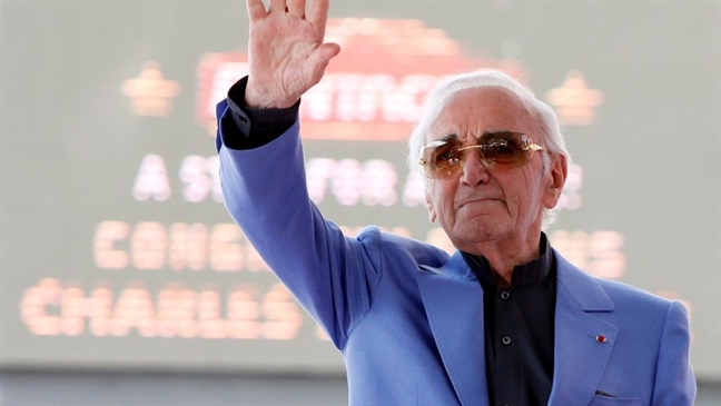 'Cay dai thu' lang nhac Phap - Charles Aznavour qua doi