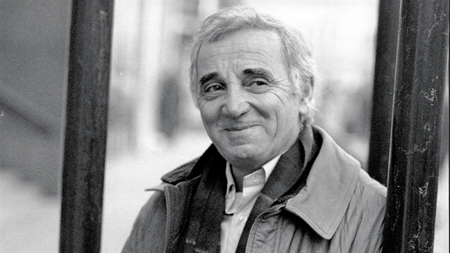 'Cay dai thu' lang nhac Phap - Charles Aznavour qua doi