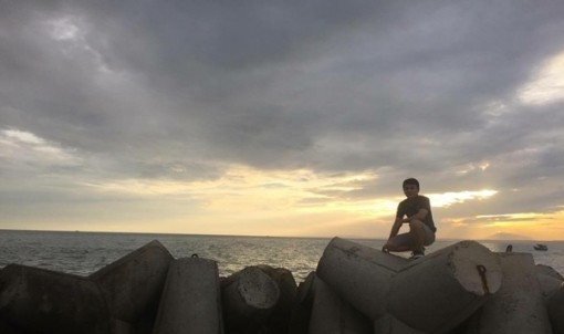 Tôi stress nặng nề khi vợ sinh thêm hai con do 'vỡ kế hoạch'