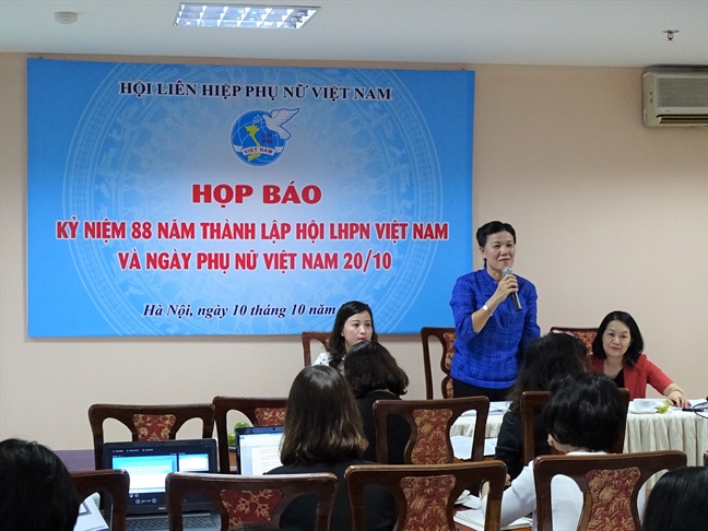 Trao Giai thuong Phu nu Viet Nam cho 15 ca nhan, tap the xuat sac