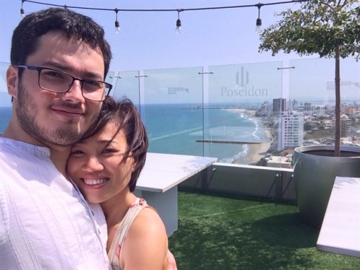 Hạnh phúc ở xứ người