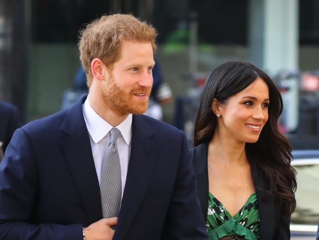 Em be hoang gia cua Harry va Meghan se lam doi trat tu ke vi ngai vang ra sao?