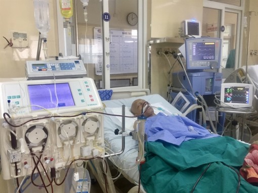 Thay huyết tương cứu sống một bệnh nhân ung thư tuyến ức