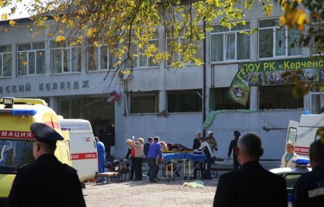 Tiếng thét 'chúng tôi muốn sống' trong vụ khủng bố trường học ở Crimea