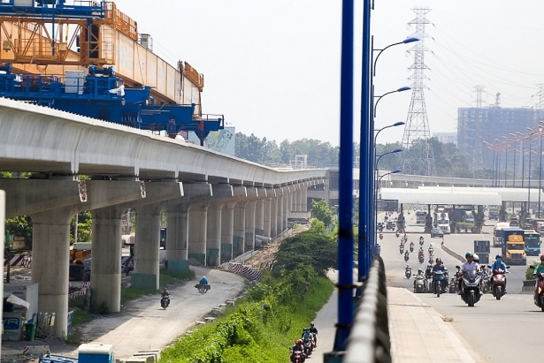 Yeu cau giai trinh khoan chenh lech hang chuc ty dong khi doi cong trinh de lam metro