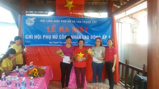 Huyện Củ Chi: Ra mắt thêm một chi hội Phụ nữ công nhân lao động