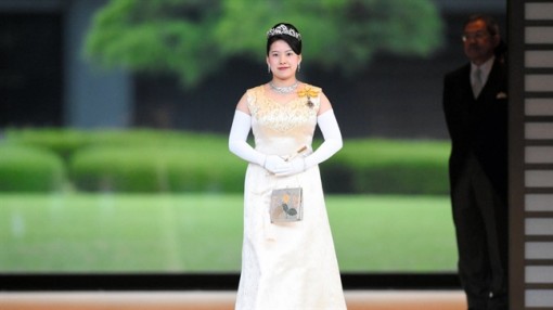 Ý nghĩa sâu sắc ẩn trong lễ phục cưới của Công chúa Nhật Bản Ayako