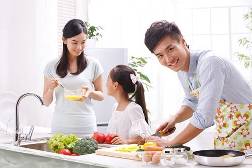 Cơm nhà gia đình: Cơm nhà gia đình vừa đơn giản, vừa ngon miệng và đầy đủ chất dinh dưỡng. Hãy xem hình ảnh về cơm nhà gia đình để tìm lại sự ấm áp của tuổi thơ và cảm nhận được tình yêu thương của gia đình.